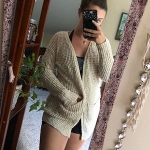 Cardigan tan
